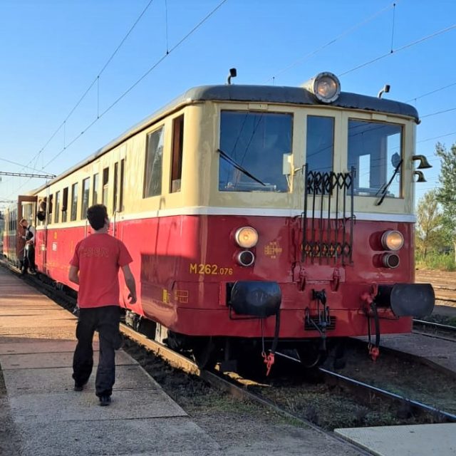 V sobotu bude na Kozí dráze k vidění i motorový vůz 831,  kterému se říká Kredenc | foto: Kristýna Barchini,  Český rozhlas