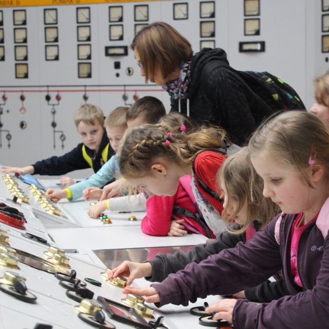 Děti se mohou učit a hrát si zároveň /ilustr. obr.) | foto: Viktor Daněk