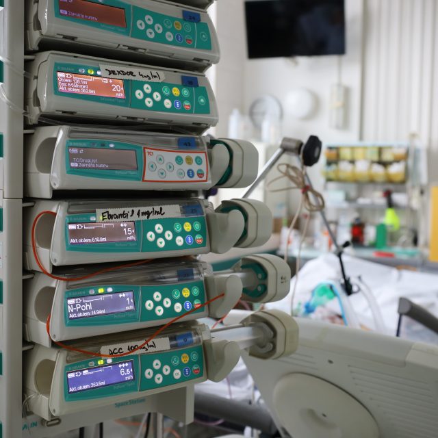 V nemocnici  (ilustr. obr.) | foto: Matěj Skalický,  Český rozhlas,  Český rozhlas