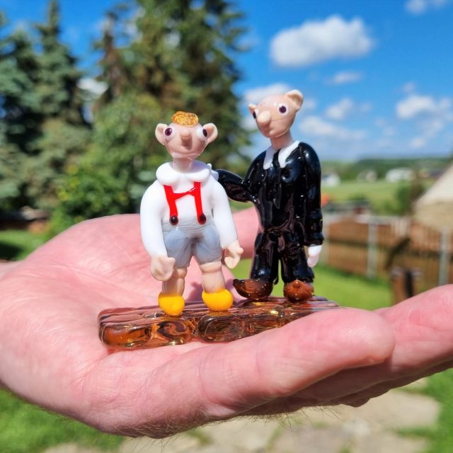 Sklář Miroslav Košler má dílnu v rodinném domě ve Vícemili na Jindřichohradecku | foto: Lucie Suchánková Hochmanová,  Český rozhlas