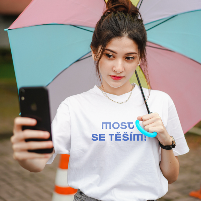 Most představil novou grafickou identitu – včetně zcela originálního písma a loga | foto:  Lemon design,  Město Most