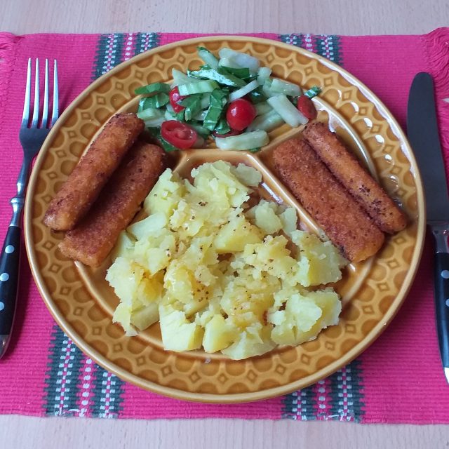 Smažená ryba se salátem | foto: Stanislava Brádlová,  Český rozhlas