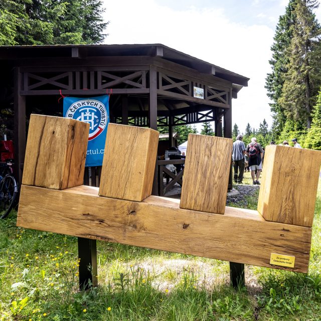 Slavnostní otevření dálkové pěší turistické trasy Hřebenovka Krušné hory východ,  26. června 2025,  Klínovec | foto: Ondřej Hájek,  ČTK