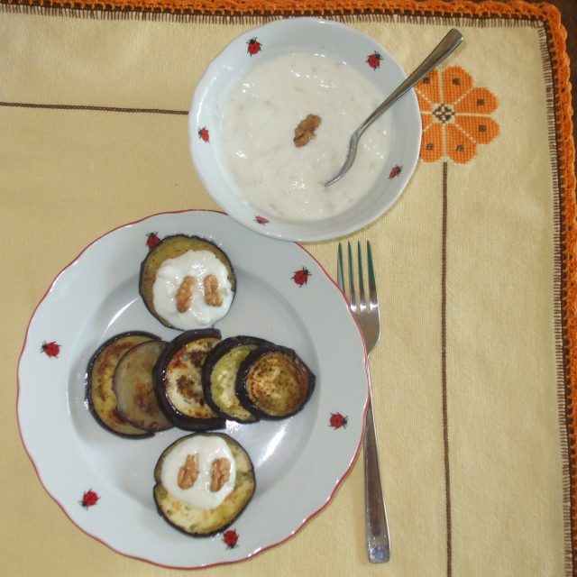 Pečený lilek s dipem | foto: Stanislava Brádlová,  Český rozhlas