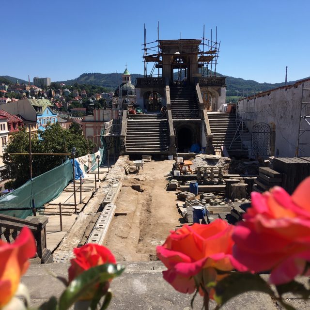 Oprava glorietu v Růžové zahradě děčínského zámku | foto: Daniela Pilařová,  Český rozhlas,  Český rozhlas
