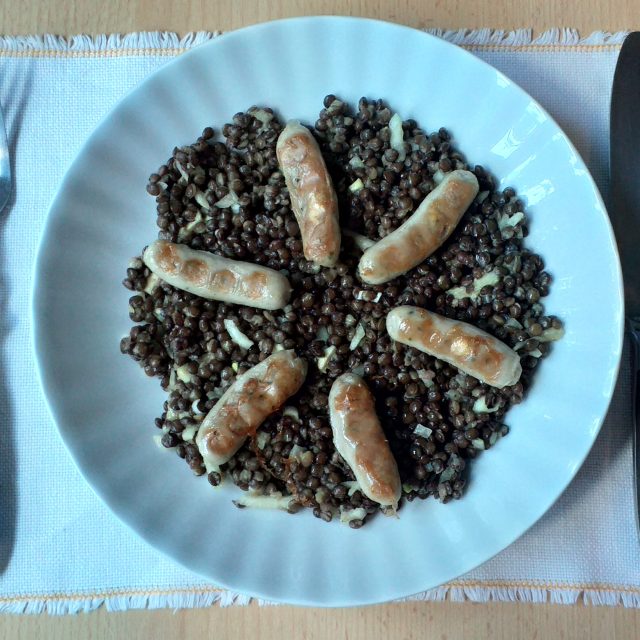 Čočkový salát s klobáskou | foto: Stanislava Brádlová,  Český rozhlas