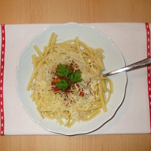 Špecle s rajčaty a sýrem | foto: Stanislava Brádlová,  Český rozhlas