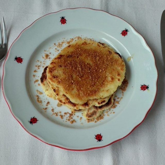 Bramborové placky s medem a perníkem | foto: Stanislava Brádlová,  Český rozhlas