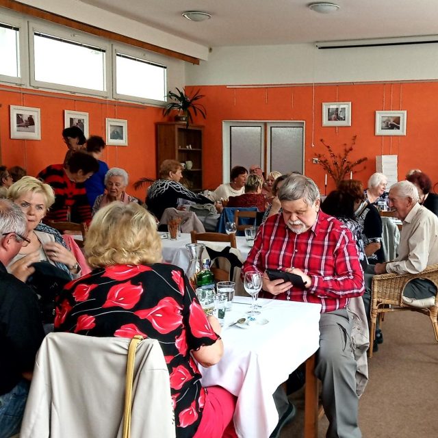 Spolek Senior Teplice opět otevřel denní centrum Kanape | foto: Jana Vitásková,  Český rozhlas