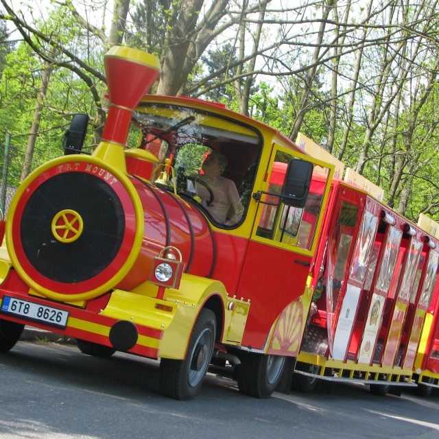 Turistický vláček  (ilustr. obr.) | foto: Profimedia