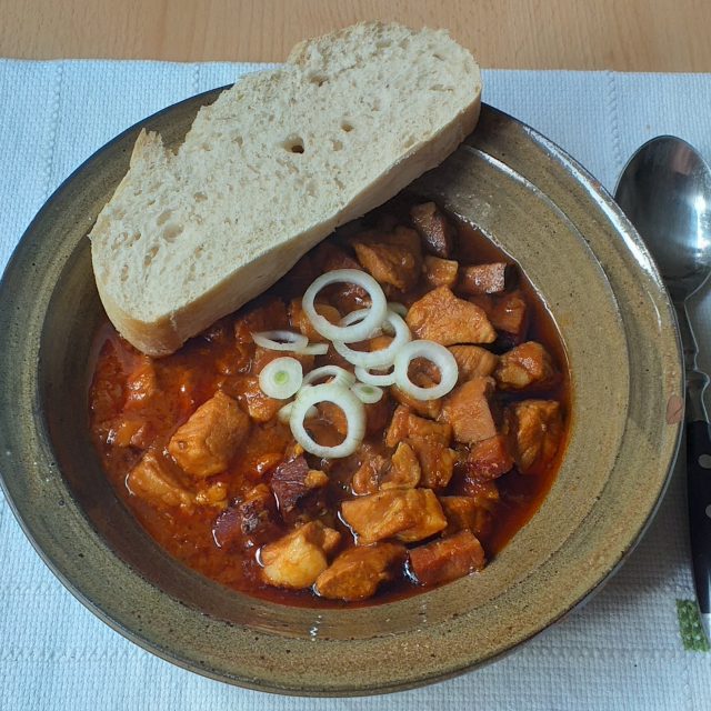Guláš s anglickou slaninou | foto: Stanislava Brádlová,  Český rozhlas