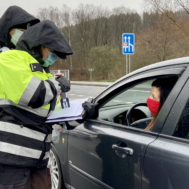 Kontroly na hranicích  (ilustrační foto) | foto: Martin Pařízek,  Český rozhlas,  Český rozhlas