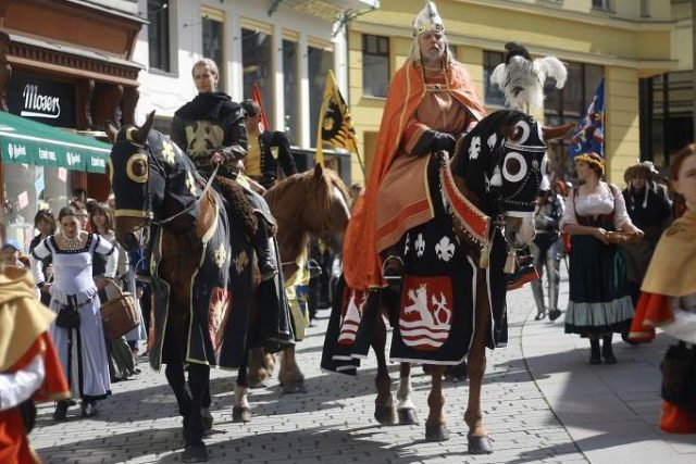 Zahájení lázeňské sezóny v Karlových Varech | foto:  Magistrát města Karlovy Vary