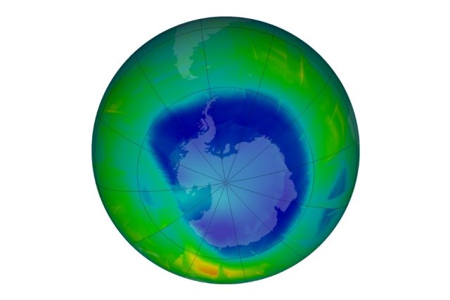 Ozónová díra nad Antarktidou  (stav k 26. srpnu 2009) | foto:  NASA,  Ozone Hole Watch