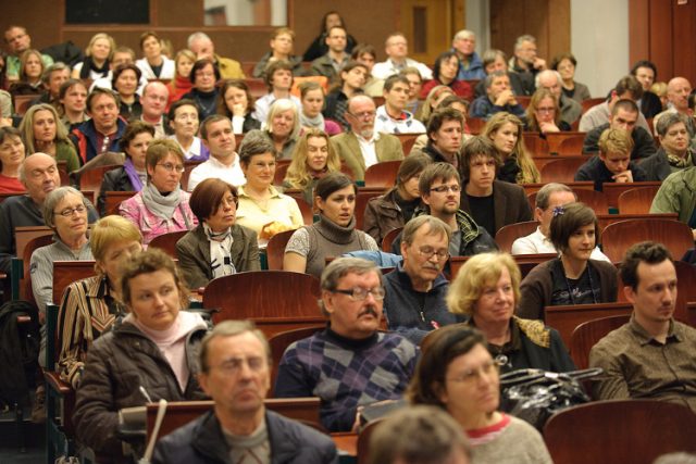 Diskuse se setkala s velkým zájmem publika | foto: Khalil Baalbaki,  Český rozhlas