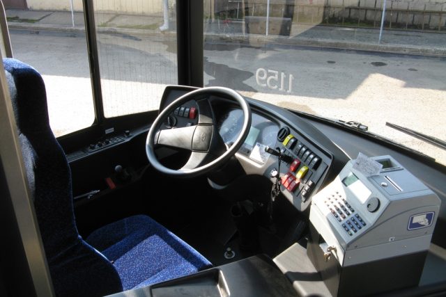 Prázdné místo řidiče autobusu  (ilustr. obr.) | foto: Pavel Pavlas