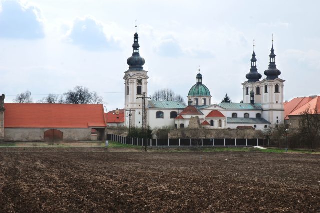 Doksany - areál kláštera s kostelem Narození Panny Marie | foto:  Biskupství Litoměřické