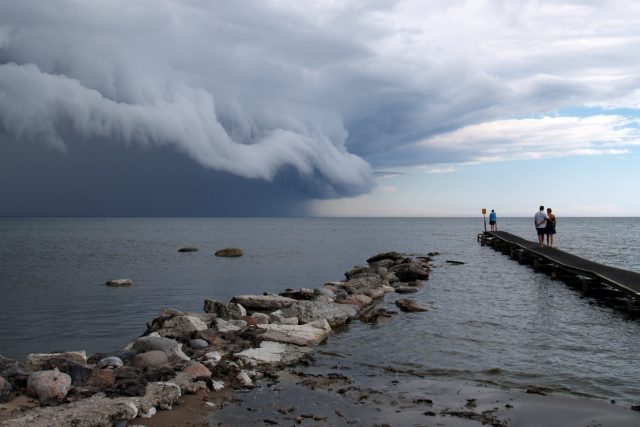 Cumulonimbus nad Baltským mořem | foto: licence Creative Commons Attribution-ShareAlike 2.5,  Paul Arnold