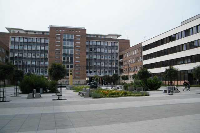 Ústí nad Labem - atrium magistrátu | foto: Gabriela Hauptvogelová,  Český rozhlas