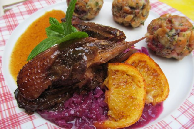 Kachní prsa,  to je podzimní česká klasika v kuchyni  (ilustrační foto) | foto: Naďa Čvančarová,  Český rozhlas