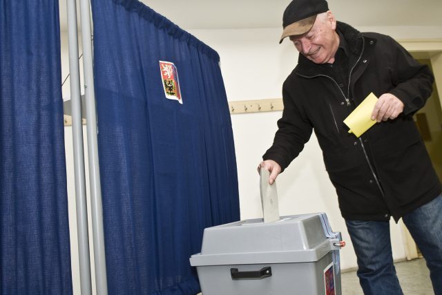Volby do senátu  (ilustr. obr.) | foto: Filip Jandourek