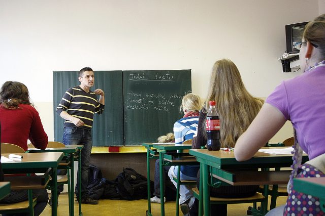 Studenti na střední škole  (ilustr. foto) | foto: Filip Jandourek
