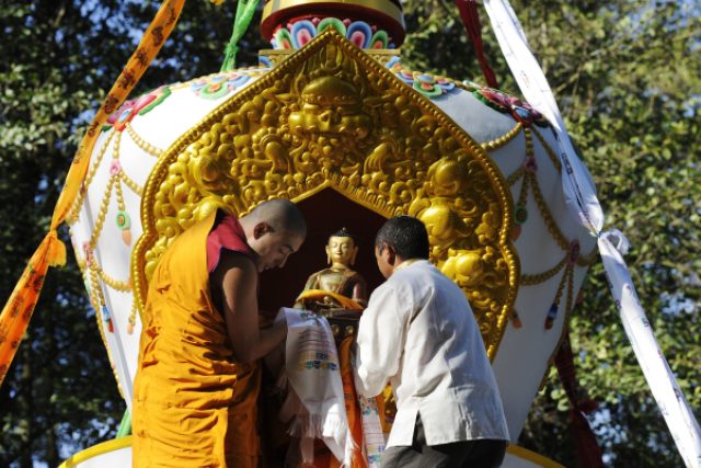 Po pěti letech dokončili buddhisté v Liberci výstavbu stúpy,  která je symbolem soucitu,  moudrosti a míru a reprezentuje osvícenou mysl Buddhy | foto: ČTK
