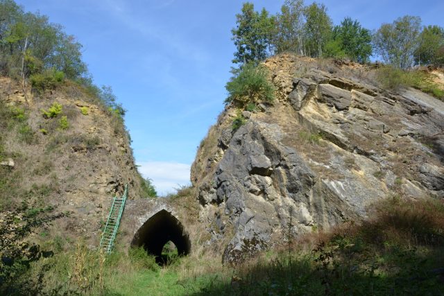 Tunel bývalé malodrážky,  tvarem připomínající okno katedrály | foto: Jolana Nováková,  Český rozhlas