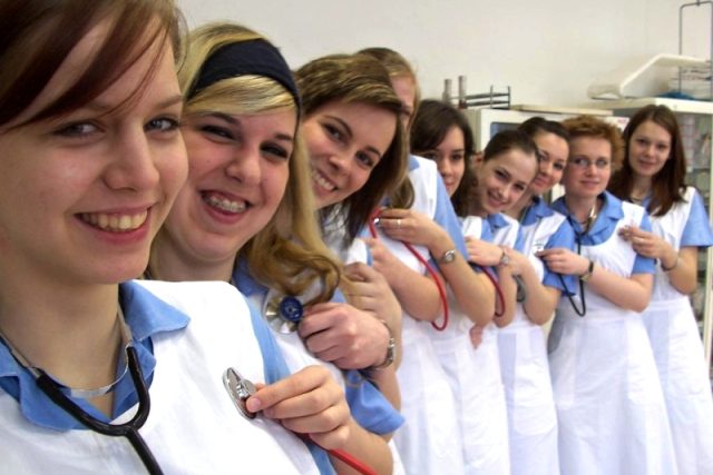 Zdravotní sestry  (ilustrační foto) | foto:  CC BY-SA 2.0,  Vlastimil Ott