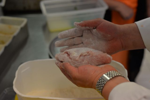 Příprava závitků | foto: Martin Čuřík