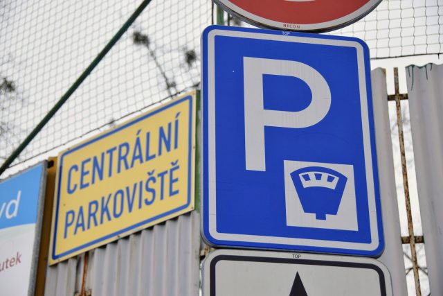 Parkoviště  (ilustr. foto) | foto: Michal Polášek