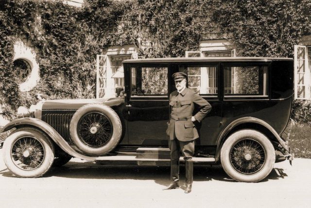 Prezident T. G. Masaryk  jezdil luxusní limuzínou ŠKODA - Hispano - Suiza | foto:  Škoda Muzeum
