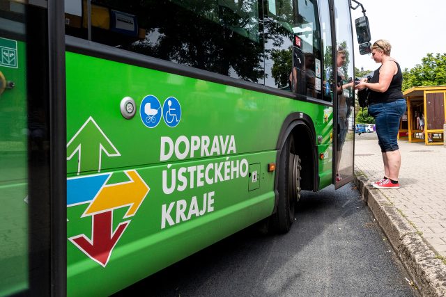 Doprava Ústeckého kraje  (ilustr. foto) | foto: Ondřej Hájek,  ČTK