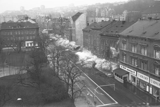 Demolice historického centra Ústí nad Labem,  odstřel Fučíkovy ulice | foto: Muzeum města Ústí nad Labem