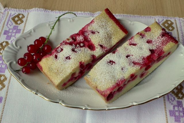 Piškotová bublanina s rybízem | foto: Stanislava Brádlová,  Český rozhlas