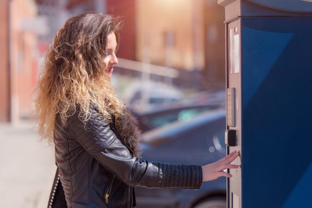 Parkovací automat  (ilustr. foto) | foto: Fotobanka Profimedia