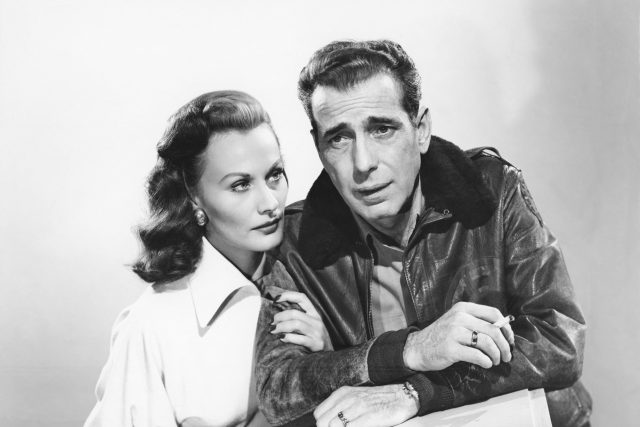 Florence Marly a Humphrey Boghart ve filmu Tokyo Joe | foto: Profimedia
