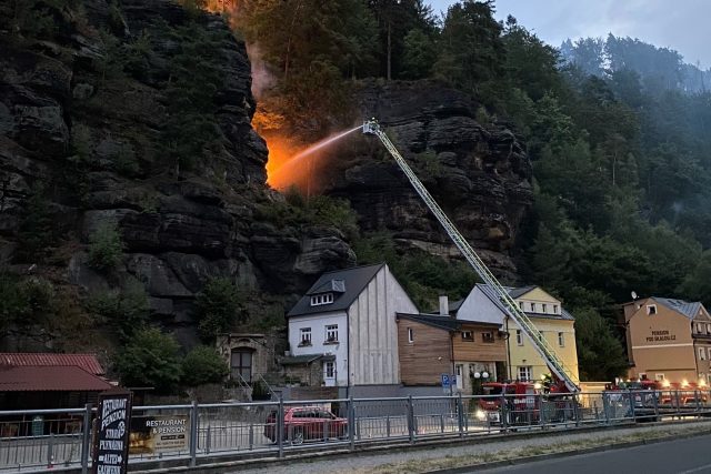 Požár v národním parku České Švýcarsko,  noc na 27. července | foto: Lucie Heyzlová,  Český rozhlas