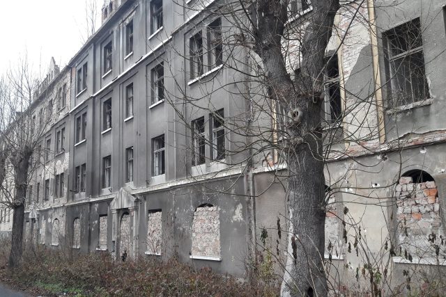 Ruiny domů v ulici Na Nivách | foto: Jan Bachorík,  Český rozhlas