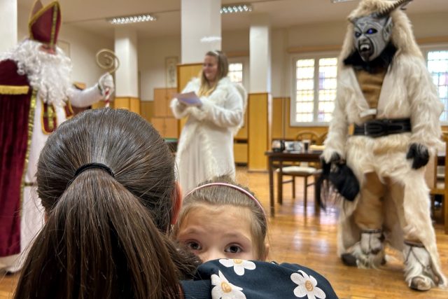 Mikulášské exkurze ve vazební věznici se zúčastnilo 150 lidí | foto: Lucie Heyzlová,  Český rozhlas