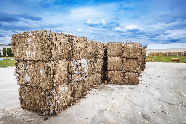 Stavební materiál určený k recyklaci  (ilustr. foto) | foto: Ioan Cseh,  Alamy / Profimedia