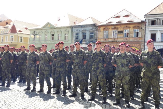 4. brigáda rychlého nasazení v Žatci oslavila 25 let | foto: Libor Želinský