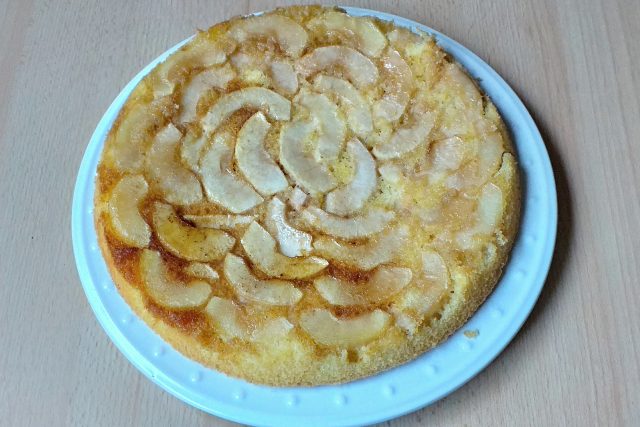Obrácený jablečný koláč | foto: Stanislava Brádlová,  Český rozhlas