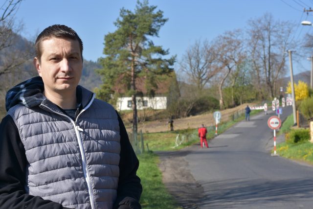 Jan Štefan z Děčínského fóra u sesuvu | foto: Iva Zítková