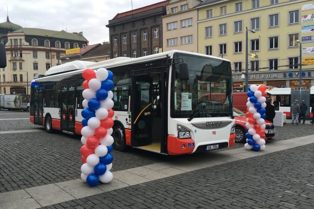 V Ústí nad Labem budou jezdit trolejbusy,  schopné jet i bez trolejí – na baterie | foto: Gabriela Hauptvogelová,  Český rozhlas