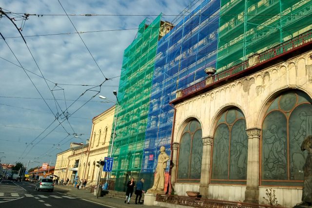 začala oprava výpravní budovy vlakového nádraží v Teplicích | foto: Jana Vitásková,  Český rozhlas