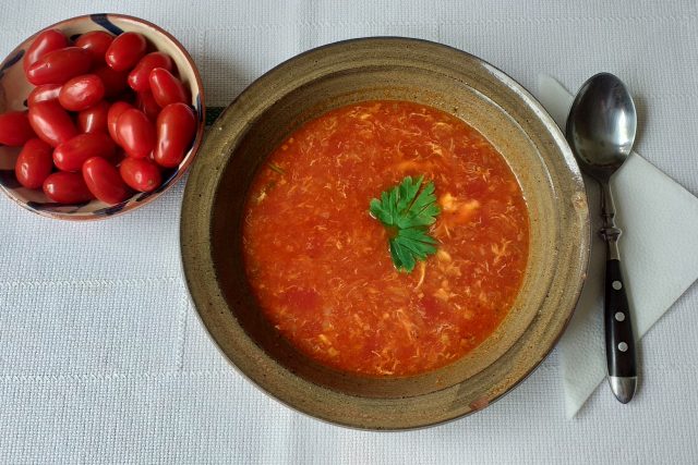 Rajská polévka s vejcem | foto: Stanislava Brádlová,  Český rozhlas