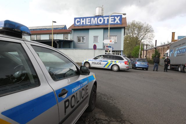 Havárie ve firmě Chemotex v Děčíně - Boleticích - únik fenol | foto: Iveta Lhotská,  MAFRA/Profimedia