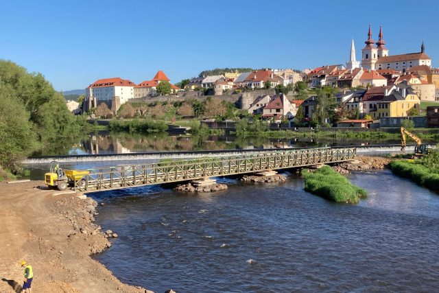 Stavební firma připravuje rekonstrukci jezu na Ohři v Kadani | foto: Jan Beneš,  Český rozhlas