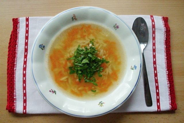 Polévka s těstovinovou rýží | foto: Stanislava Brádlová,  Český rozhlas